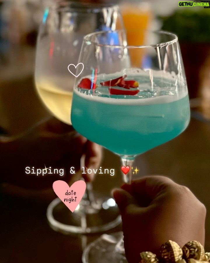 Noopur Kalra - 1.7K Likes - The past two weeks have been a mix of everything—fashion moments that made me feel me ✨, baby snuggles that made my heart melt 🥹, and date nights that reminded me why love is in the little things 💕. Some days feel like a whirlwind 🌪️, others like a warm hug 🤗, but every single one is a piece of the story I wouldn’t trade for anything. ❤️

What’s been the best part of your February so far? 💬👇🏼 #LifeLately #FebruaryRecap #OOTD #MomLife #DateNightVibes #noopurkalra