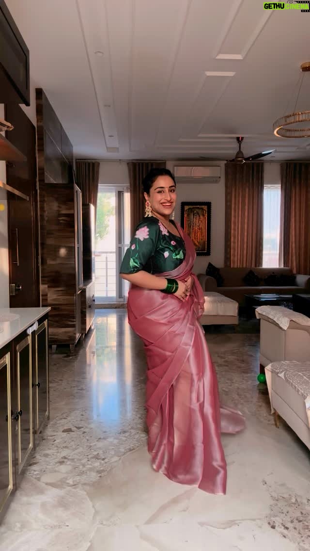 Noopur Kalra - 1.5K Likes - The blouse and saree and both under INR 600 😳. Comment below to get the ‘LINK’. 
.
#noopurkalra