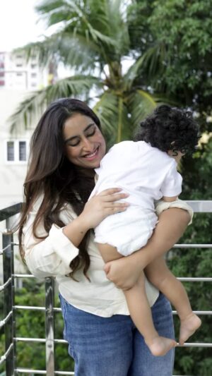 Noopur Kalra Instagram - #Ad As a new mom, Iām extra cautious about anything that touches my babyās skin.
So when I noticed some redness and irritation in his diaper area, I panicked. With his super sensitive skin, I knew I needed something gentle yet effective.
Thatās when I found Himalaya Baby Rash Relief Cream made with Pure Cow Ghee, Aloe Vera, and 15% Zinc Oxide. These natural ingredients help soothe, protect, and heal, while forming a barrier against wetness.
Gentle, natural, and mom-approved because when it comes to my baby, I only choose the best. š
#HimalayaBabyCare #HimalayaBaby #GheeRange #PureCowGhee
#SafeForNewBorn #SensitiveSkin #ph5.5
#StrengthFromWithin
#RashReliefCream