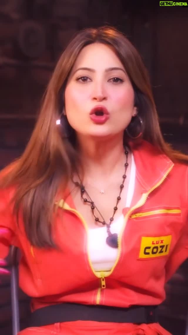 Noorin Sha - 8.5K Likes - Her energy? Straight out of an animated movie👑
@banijayasia @mxplayer

riseandfall #mxplayer #riseandfallonamazonmxplayer 
#noorkifauj #risewithnoor #teamnoor #realitytv #riseandfall