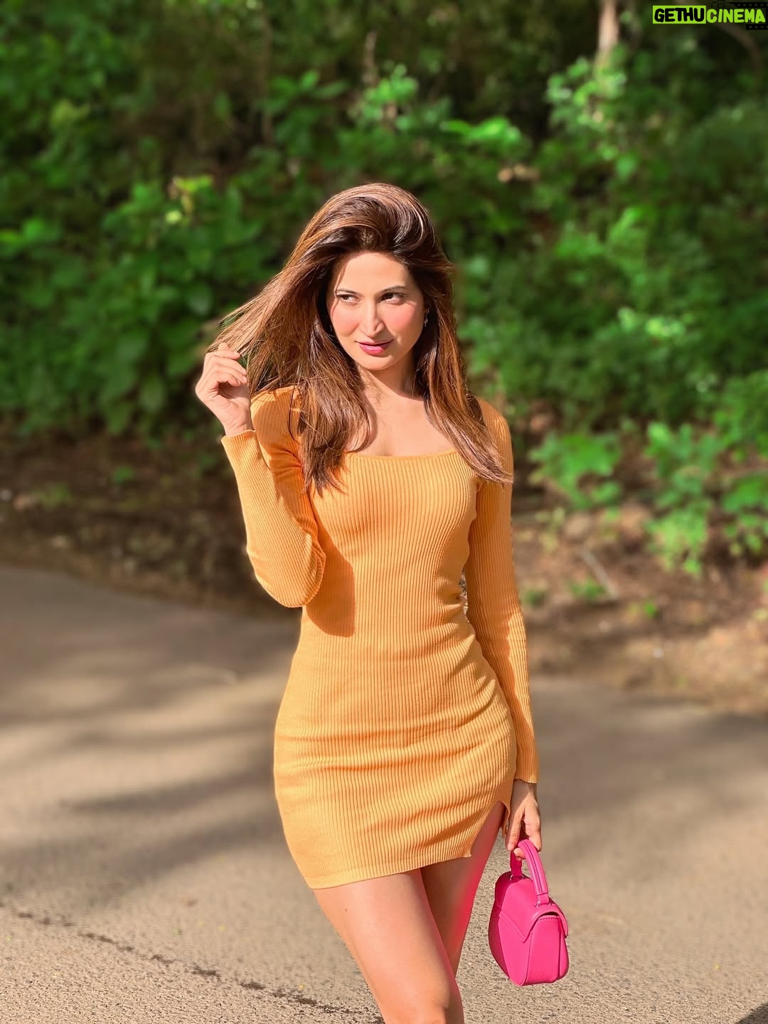 Noorin Sha - 12.7K Likes - Breathe if I’m your favourite 🧡

#notyourbaby #notypurbarbiegirl #orangeisthenewblack #ootd #kbye