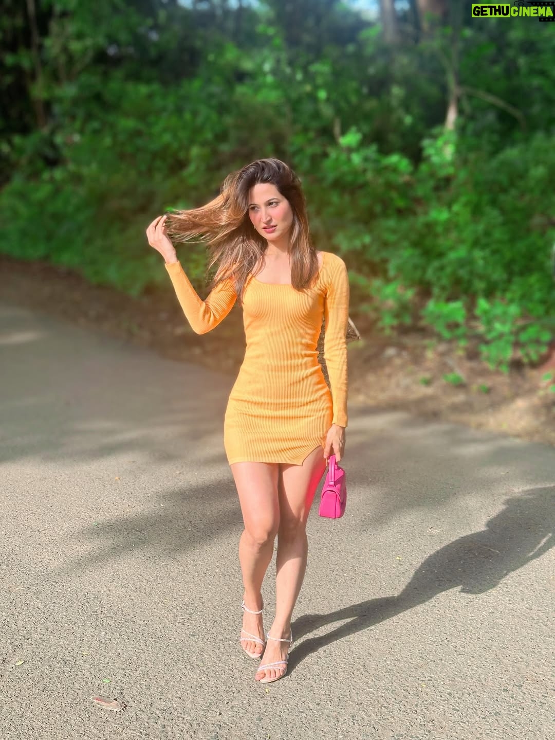 Noorin Sha - 12.7K Likes - Breathe if I’m your favourite 🧡

#notyourbaby #notypurbarbiegirl #orangeisthenewblack #ootd #kbye