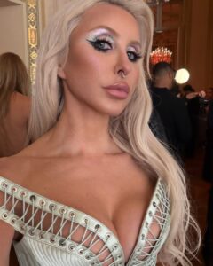 Actress Norvina HD Photos and Wallpapers October 2025