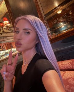 Actress Norvina HD Photos and Wallpapers July 2025