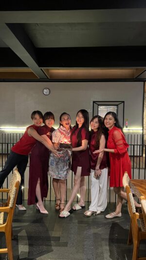 Novi Herlina Instagram - Menyala cici ciciku 😍😍😍🔥🔥🔥 gong xi gong xi #angpau #gongxifacai