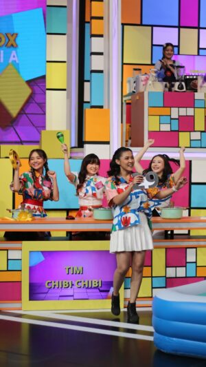 Novi Herlina Instagram - Auto jago mandarin dan ditawarin b2 kl d resto 😂🤣
#chibichibi