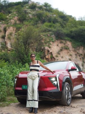 Nupur Kalra Instagram - 🌸❤️
When Your outfit and your ride both turn heads.💫
.
.
.
@nups_thebikermom
Outfit- @gaiiafashion
Shoot for @mahindraelectricsuvs
.
.
#nupsthebikermom #NupurKalra #outfit #cordset #car #xuv #gurgaon #MindsetMatters