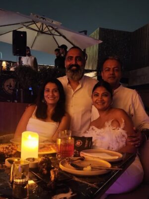 Nupur Kalra Instagram - When Gurgaon rooftops start serving world vibes… say hello to KOCA Garden 💫From Dubai vibes to party nights—this spot is all set to become the city’s hottest destination for nightlife & events. 💃🍸
Already feels like a trip around the world, without leaving Gurgaon! 😉🌍
Who’s joining me for the next sundowner here? 🌅🥂
@kocaofficial
@kocagarden
@brandtalkindia
@muskan.nagpal12
#KOCA #gurgaonnightlife #NupurKalra #rooftops
