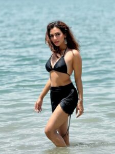 Actress Nusraat Faria HD Photos and Wallpapers October 2025