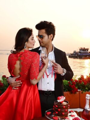 Nusrat Jahan Instagram - From Fighting the world together.. to fighting each other 😅( and still surviving).. 
from laughing till our stomachs hurt.. to hurting each other 🤦🏻‍♀️ 
We’ve officially mastered chaos !! 
To my favourite “Headache”… on your special day I wish only all things happy peaceful & successful.. Happy Birthday.. May u reach for the stars & beyond … 
@yashdasgupta