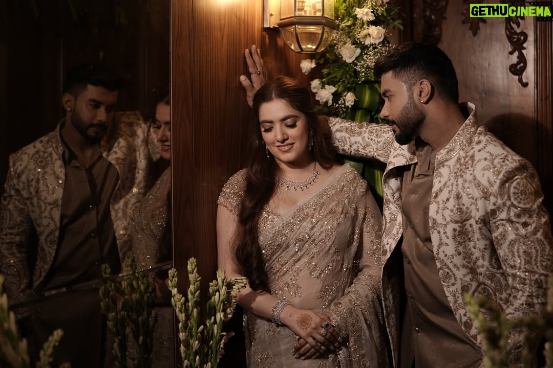 Nykkie Pandey - 83.6K Likes - Officially yours! First knot of forever ♾️

#rokadoneright #shestheone