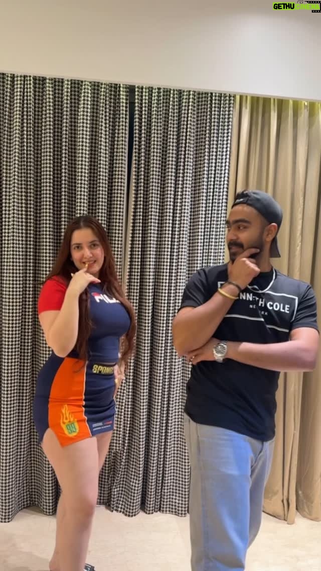 Nykkie Pandey - 9K Likes - Hahaha posted this just to see you dance 🤣🤣🤣
Cutieeee