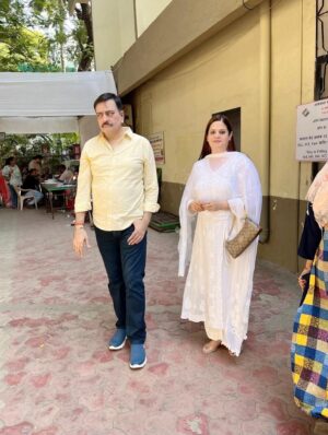 Nykkie Pandey Instagram - Humari puri duinya, humare Bhagwan, humara pehla pyaar- Papa the cutest
Happy Birthday 🌎🙏🏻
-always your little girl🥹✨