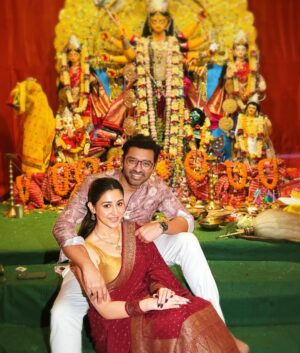 Oindrila Sen Instagram - “নবমীর আলোয় আলোকিত হোক জীবন, ভালোবাসার রঙে রাঙাও মন” ❣️

 শুভ মহা নবমী 🙏