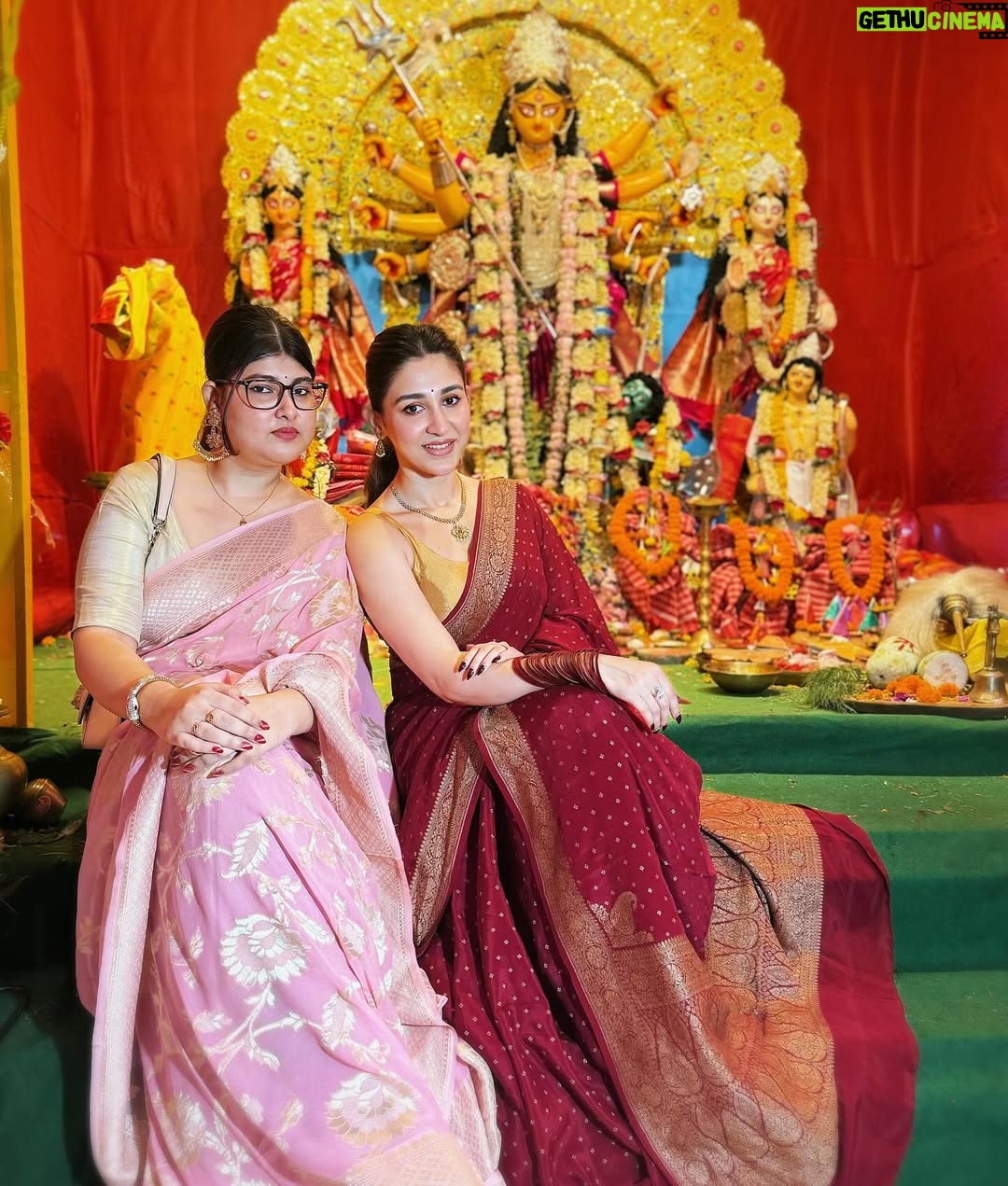 Oindrila Sen - 117K Likes - “নবমীর আলোয় আলোকিত হোক জীবন, ভালোবাসার রঙে রাঙাও মন” ❣️

 শুভ মহা নবমী 🙏