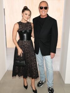Actress Olivia Holt HD Photos and Wallpapers September 2025