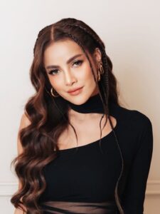 Actress Olla Ramlan HD Photos and Wallpapers October 2025