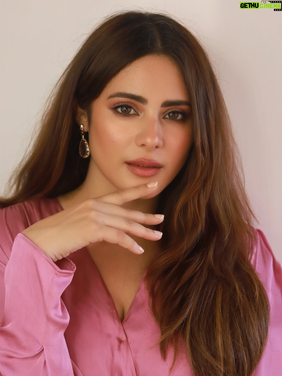 Onima Kashyap - 49.6K Likes - Some stories are too sacred for words — that’s why they live in the eyes
#photoshoot #faces #eyes #instalove #stories