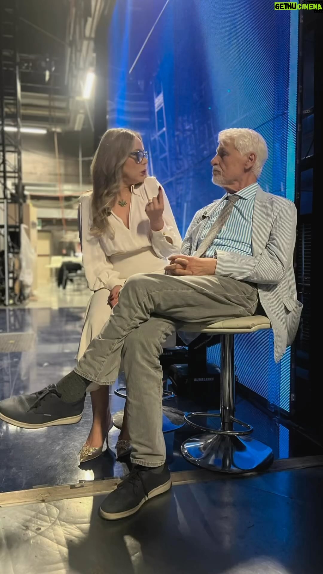 Ornella Muti - 3K Likes - naikerivelli Buona #domenicain
@mara_venier
@ornellamuti #micheleplacido
@lucia_silvestri grazie da per la foglia @elisabettafranchi  @rogervivier @diegopadula @incantevoledani 
@masterchef_antonio @rai1official
@ornellamutihempclub
@cannabis_medica_center @blueeyedfamily 
4 minuti fa
Chet AL keit
chef_al_keif
Suggeriti per te
Segui