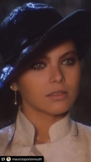 Ornella Muti Instagram - Buon Ferragosto guys. Che questo film possa ricordare per sempre a tutti, che gli agricoltori sono il polmone della nostra salute alimentare! Respect #naikerivelli @ornellamuti
Grazie @maurizioportsmouth the number 1 fan in assoluto 💖🙏🏼💖🙏🏼🙏🏼🙏🏼💖💚❤️