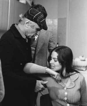 Ornella Muti Instagram - Chi ricorda “Romanzo Popolare”? Questa sera sarò al @torinofilmfestival per rivivere l’emozione sul grande schermo del film uscito nel 1974. Sono passati 50 anni e io allora ne avevo 19. Sul set anche Ugo Tognazzi e Michele Placido. E a voi, emoziona ancora? ❤️
📸 Imdb “Romanzo Popolare” di Mario Monicelli (1974)
@giulio_base @tizianarocca @naikerivelli @frankiscoming @margaretdallospedale
#mariomonicelli #romanzopopolare #ornellamuti #francescarivelli #ugotognazzi #cinema #film #torinofilmfestival