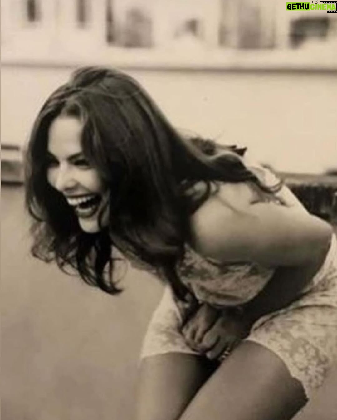 Ornella Muti - 12.3K Likes - @stefanocostumi La bellezza non svanirà……. Mai…. .