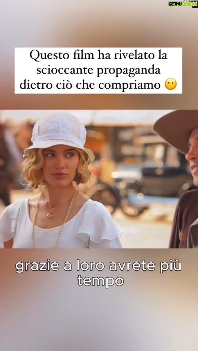 Ornella Muti - 5.7K Likes - #Repost @biohackerati 
Hai mai pensato a quanto la nostra vita si sia allontanata dalla natura? La maggior parte delle persone è stanca, malata e disconnessa... e lo chiama “normalità”.
Mangiare cibo finto, temere il sole, vivere sotto luce blu, essere sempre gonfi, depressi, scrollare per ore, riempirsi di chimica… quando è diventato tutto questo accettabile?
Siamo stati programmati per obbedire, consumare e restare ignoranti. Un sistema invisibile ci vuole malati, passivi e controllabili.
@biohackerati 
#matrix #sistema #propaganda #consumismo #nutrizione #biohacking
