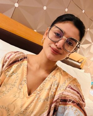Oviya Instagram - 