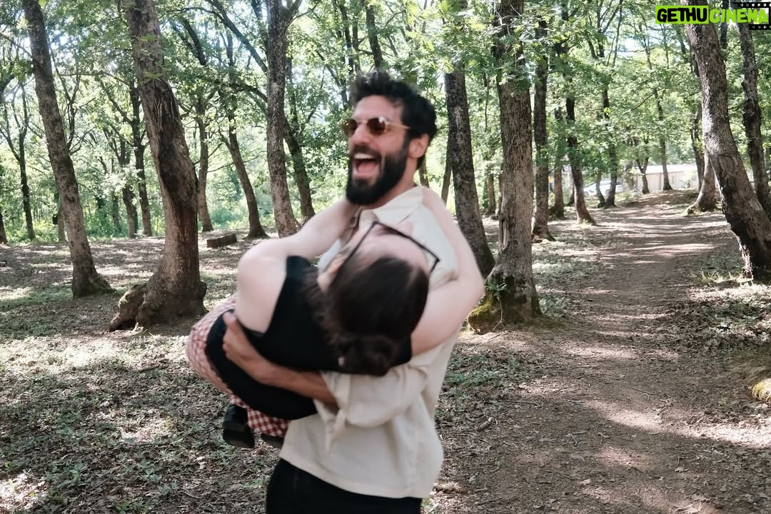 Özge Gürel - 501K Likes - İyi ki doğdun sevgilim, çok yerinde bir karardı 😎♥️ Seninle her gün büyük şans, seni çok seviyorum 🥳🎂
