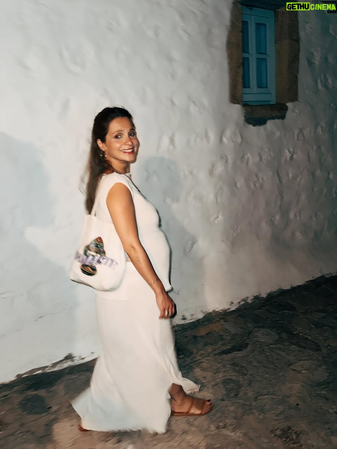Özge Özpirinçci - 125.4K Likes - ritüeller oluşurken farkında olmadan yaratılan anılar, iyi ki varlar 🤍