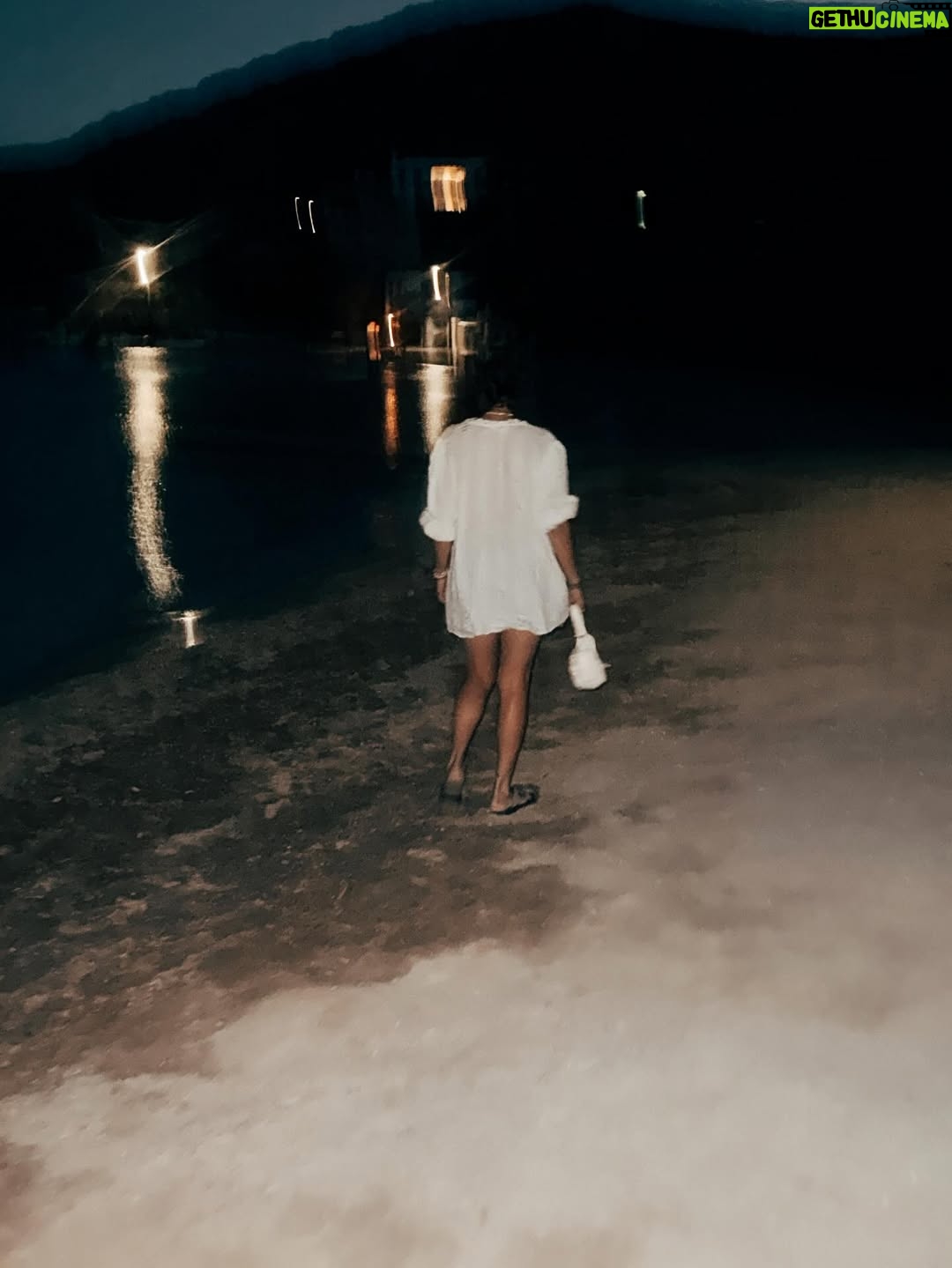 Özge Özpirinçci - 125.4K Likes - ritüeller oluşurken farkında olmadan yaratılan anılar, iyi ki varlar 🤍
