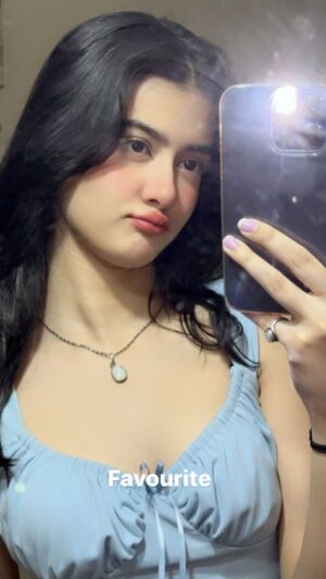 Palak Bharti Instagram - <3