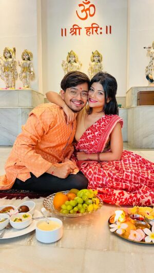 Pallavi Mukherjee Instagram - Amader Rakhir kichu kache durer muhurto♥️
DEAR TAKLAA 🧑‍🦲 @withlovesayak 

Though Rakhi comes once a year, I honestly celebrate it every day with you 
From singing "meri zindagi sawaari..." in the most random places while everyone stares and you casually hold my hand like it’s the most normal thing in the world. ✨
You are an incredible brother, a good human being, a great son, You’re a gem in everyone’s life.♥️

From those childhood days of snan kore rakhi porano, picnics, and celebrating life in every little moment  to today, sitting in different cities, celebrating Rakhi over video calls, and still travelling just to see each other .. 
we’ve grown up,♥️

Though the fight is constant, nd it’s one-sided because “tor to monei hoyna tui kichu korechis, tui to bujhtei parisna ki hoyeche.” 😂

Thank you for being you.
Thank you for everything.
I will be there for you always.. ♥️

From 
Topai ..