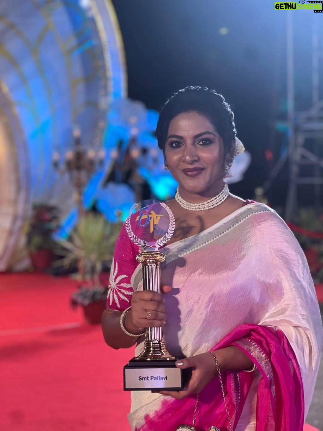 Pallavi Ramisetty - 14.8K Likes - Respect,Grateful and Gratitude 🙏 
ETV 30years 🌱

Pearl set : @rpj_customisedjewels
Hair style : @hairstylistravi

#hardwork #dedication #acting #adadeadharam #bharyamani #attarintikidaredi #etvserials #love