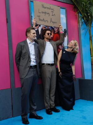Pamela Anderson Instagram - A beautiful evening at the NYC Naked Gun premiere… thank you to everyone who came out to laugh with us… love is in the air — @nakedgunmovie in theatres August 1st 🤍