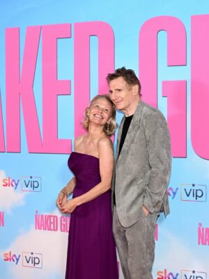 Pamela Anderson Instagram - From London to Berlin… this tour has been full of smiles, laughter, and so much love... Thank you to everyone who came out to giggle with us (and watch on the big screen). NYC next! 🤍

@nakedgunmovie in theatres August 1st! ✨