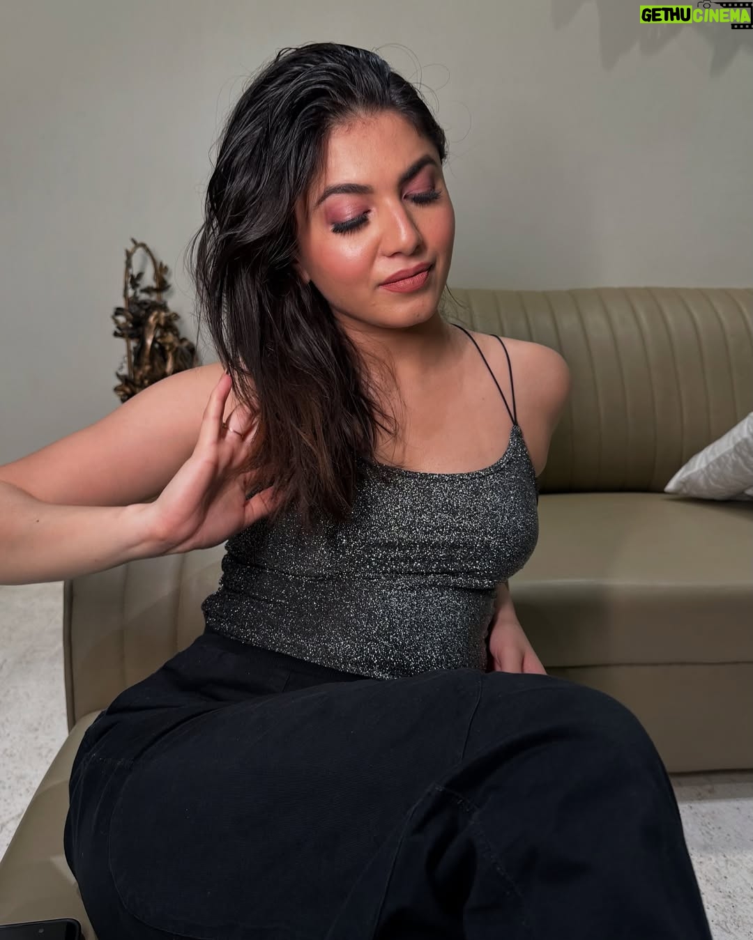 Pankti Shah - 6.2K Likes - A goddess is not created. She is awakened. ❤️

Mua @blenditbysyalli 🌸

#panktishah #model #modelstyle #explorepage✨ #modeling #modelphotoshoot #photoshoot #makeupartist #goddess #divinefeminineenergy #divinefeminine #backinaction