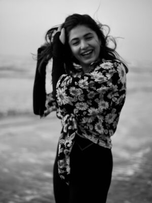 Pankti Shah Instagram - Very Khi Khi kinda girl! 🤭🐒♥️
#goofy #panktishah #happychild #sapphire