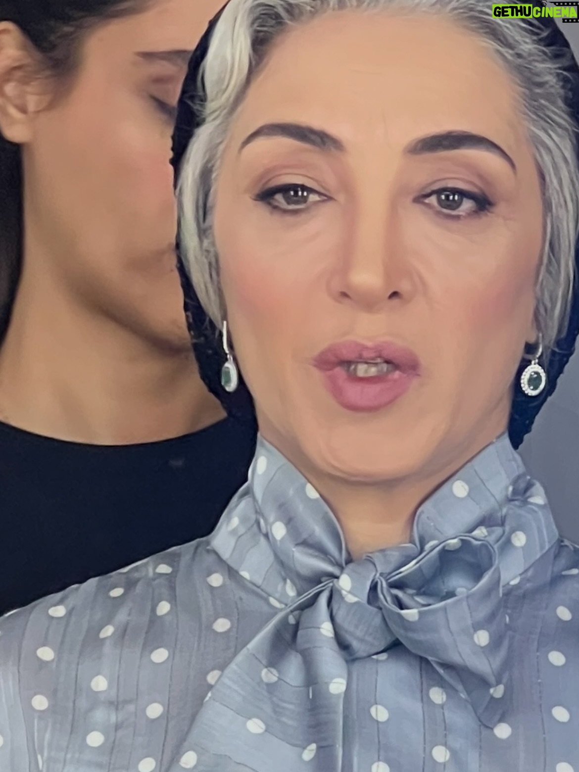 Pantea Panahiha - 129.9K Likes - روز اول تست لباس و گریم هما نجات ، با تمام دانسته هام از دلدادگیها و آرزوهای تینا پاکروان برای هما نشستم به تماشا، تا با تن پوش و صورت هما مواجه بشم، تا کامل شدن مرحله به مرحله ترسی به جونم بود که تو نگاهم هست، دیدنش و  باور هما  شدن، همراه نگاه گیج و هراسون برای راه پیش رو ( اون روز هیچ کس نفهمید که چه مشعوف ترسیدم ). 
دست نرم و مهربون و نگاه دقیق مهسا با همراهبهای لحظه به لحظه تینا به جزئیات  و بابک از راه دور، چهره هما رو روی صورتم نقش داد و با مهر اولین نگاههای من و هما در اینه به هم گره خورد، بعد از گریم با پوشبدن  چند دست لباس که الهام با ذوق تهیه کرده بود و فرناز با عشق تنم میکرد قامتم تغییر شکل میداد تا نوبت  رسید به کفشهاش همون طلایی جلو باز ظریف که مدل راه رفتن خاصی به او میداد و ظرافت و لطافت پارچه نقره ای خالدار با دامن کلوش با یقه ی کراواتی و دیدن عکسی در ویزور محمدرضا ، خنده از سر خجالت و شعف عمیق درونی همراه با ترسی کودکانه ، خود هما بود ایستاده، لحظه ی فراموش نشدنی مواجهه با محبوبم «هما»  را ثبت کردم که بماند به بادگار 
هما در من ماند و میماند تا همیشه . 
#تاسیان 
#تینا_پاکروان 
#پانته_آ_پناهیها