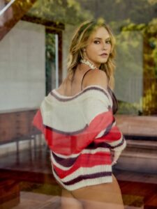 Actress Paolla Oliveira HD Photos and Wallpapers October 2025