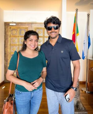Papri Ghosh Instagram - It’s great working with you sir @sivakarthikeyan 

#actorslife #newmovie #parasakthi #sk #sudhakongara🎬📽️ #jayamravi #sreeleela #gvprakashmusic