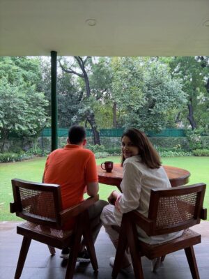 Parineeti Chopra Instagram - An afternoon at home, drenched in the colours of our country and family love. 
🇮🇳 Happy Independence Day! 🇮🇳

@raghavchadha88
🧡🤍💚