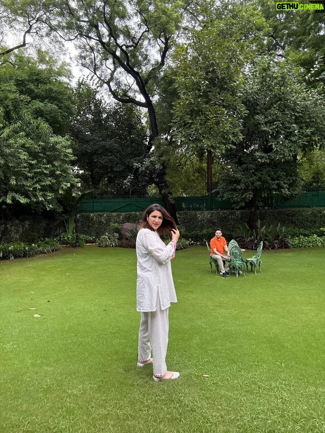 Parineeti Chopra - 1.2 Million Likes - An afternoon at home, drenched in the colours of our country and family love. 
🇮🇳 Happy Independence Day! 🇮🇳

@raghavchadha88
🧡🤍💚