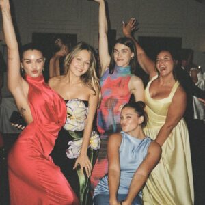 Paris Berelc Instagram - congratulations to the Perry’s 🤍