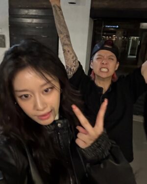 Park Ji-yeon Instagram - 🔥