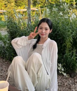 Actress Park Seo-yeon HD Photos and Wallpapers September 2025
