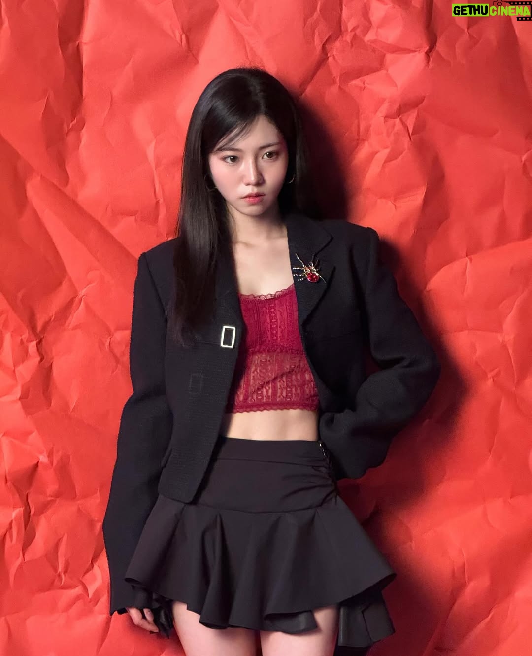Park Seo-yeon - 3 Likes - @cine_21 

🖤
H @yoning_kyoungmi @yoning_thomas 
M @makeup_zeec 
S @stylist_hkm 

#강령귀신놀이 8월 6일 오늘 !! CGV 개봉했습니다 !
많은 관심과 사랑 부탁드리겠습니다 🙇‍♀️
무대인사 스케줄은 스토리에서 확인해주세용