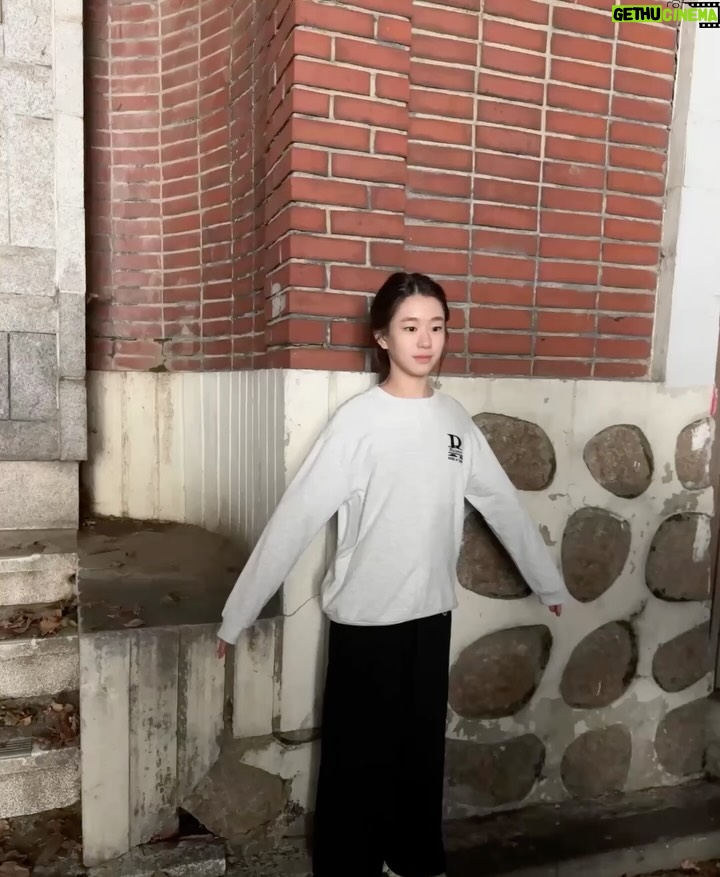 Park Soi - 92.1K Likes - #사계의봄 ❤️