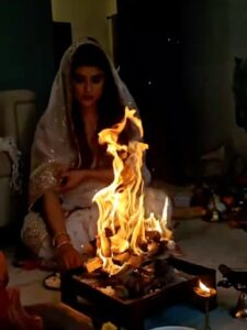 Actress Parno Mittra HD Photos and Wallpapers October 2025