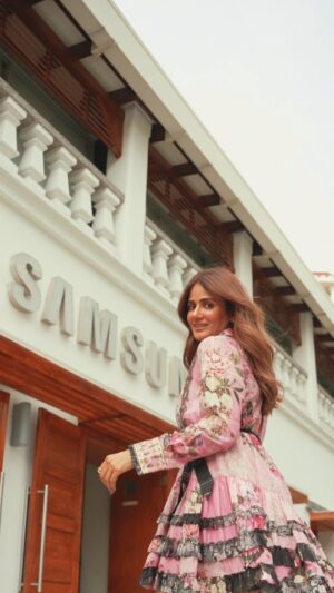 Parul Yadav Instagram - Capture the moment like no other! Get your hands on a Galaxy S25 Ultra, snap your best shots and win a dream trip. Hurry! Contest ends July 6, 2025. Available at select Samsung Experience Stores. Visit today! T&C apply.

#Ad #UltraMoments #GalaxyS25Ultra #SamsungIndia